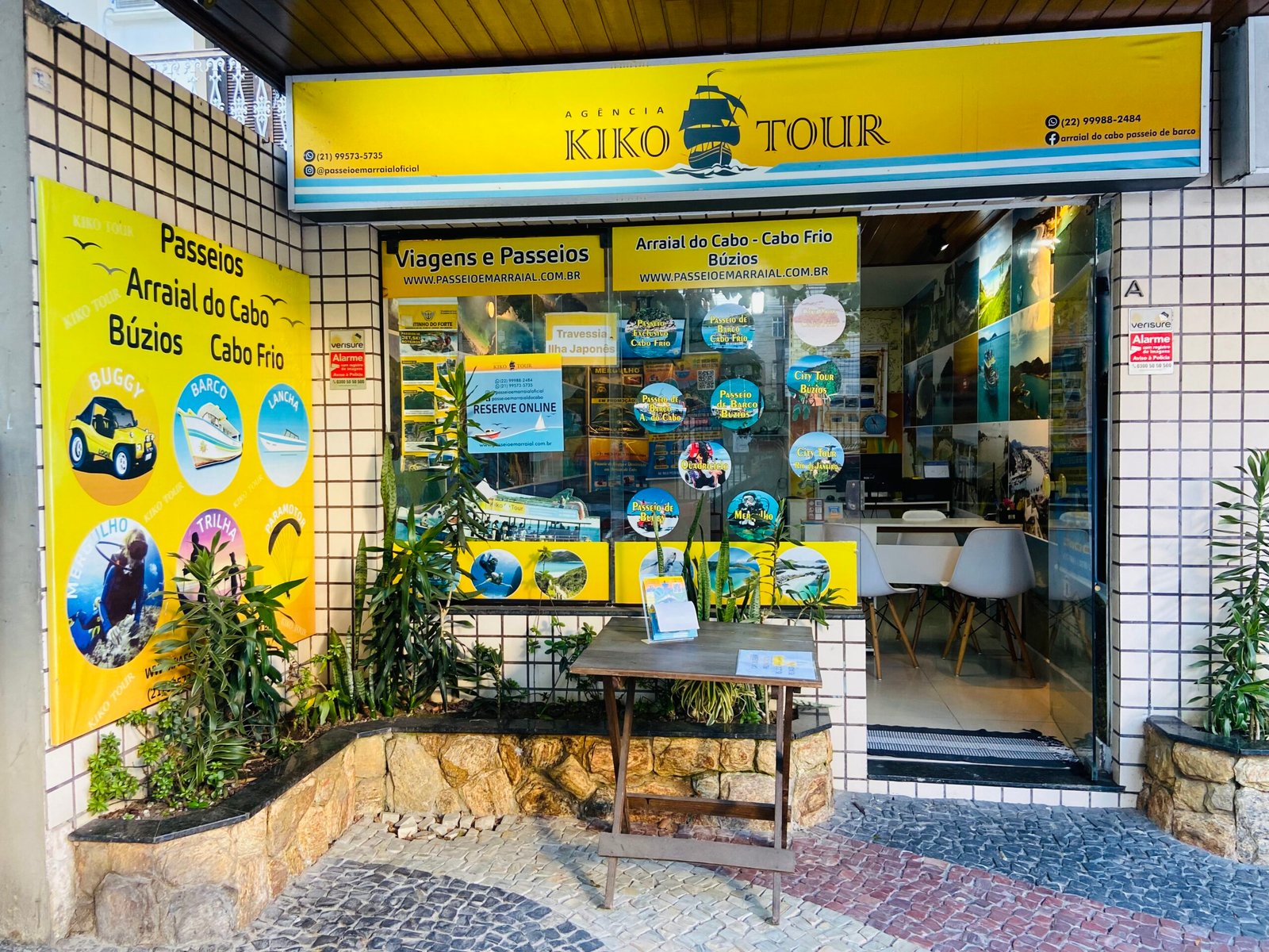 Loja física da Kiko Tour em Cabo Frio
